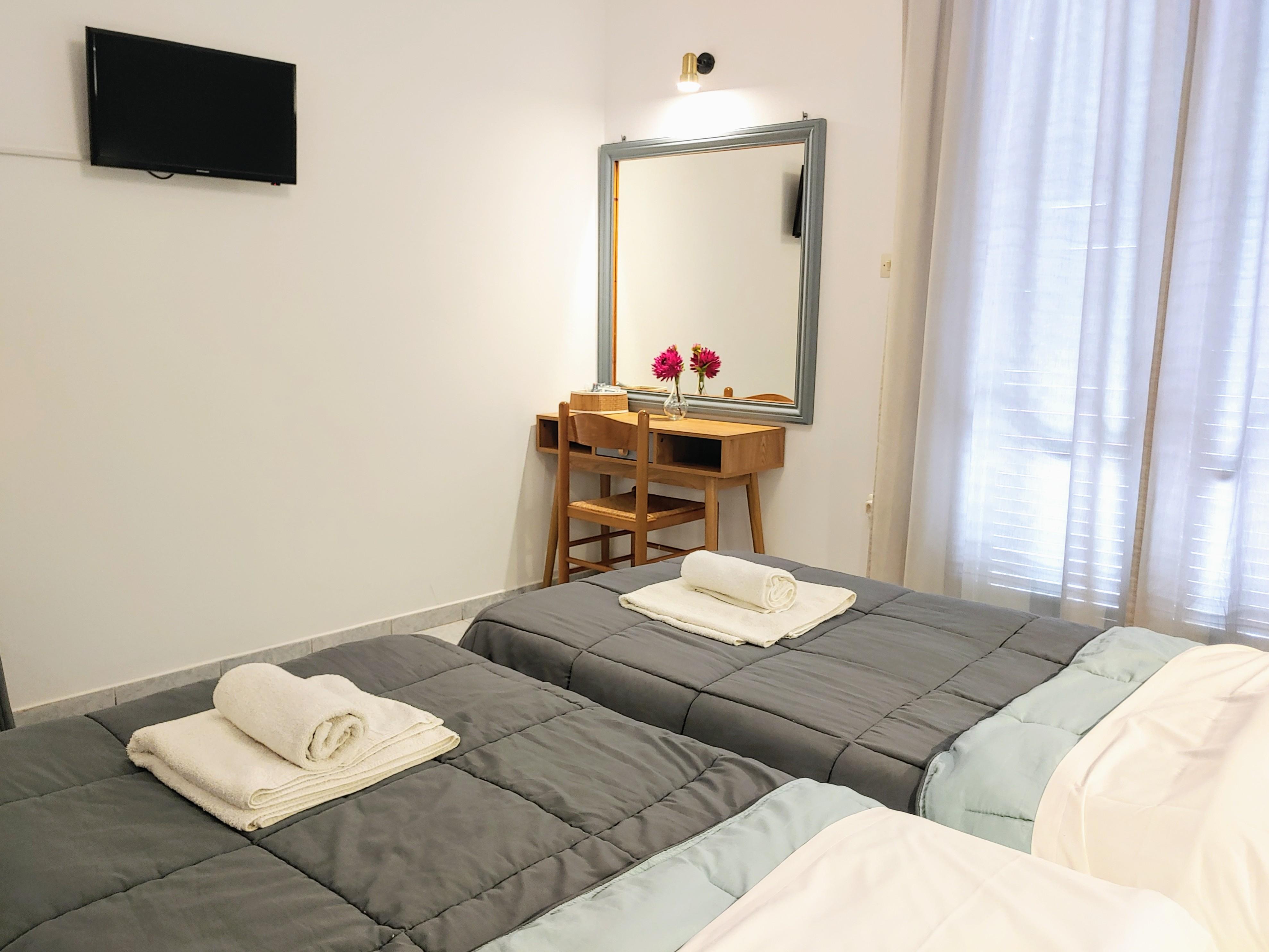 Hotel Aegina Bagian luar foto