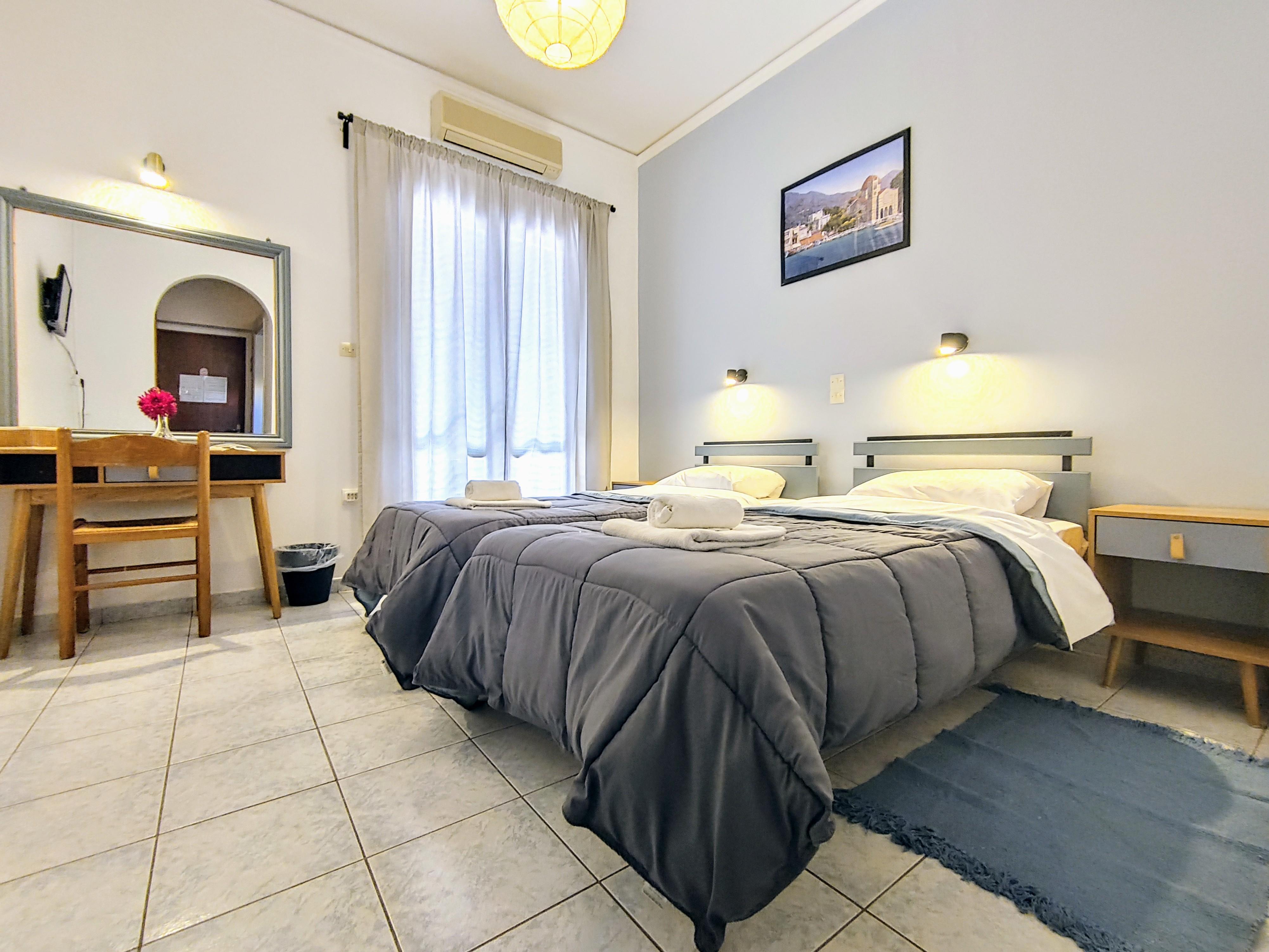 Hotel Aegina Bagian luar foto