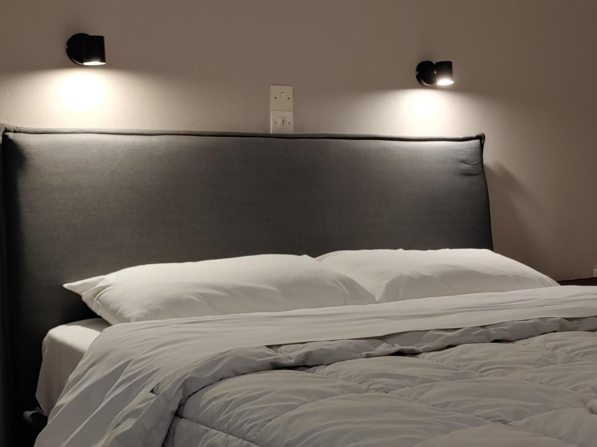 Hotel Aegina Bagian luar foto