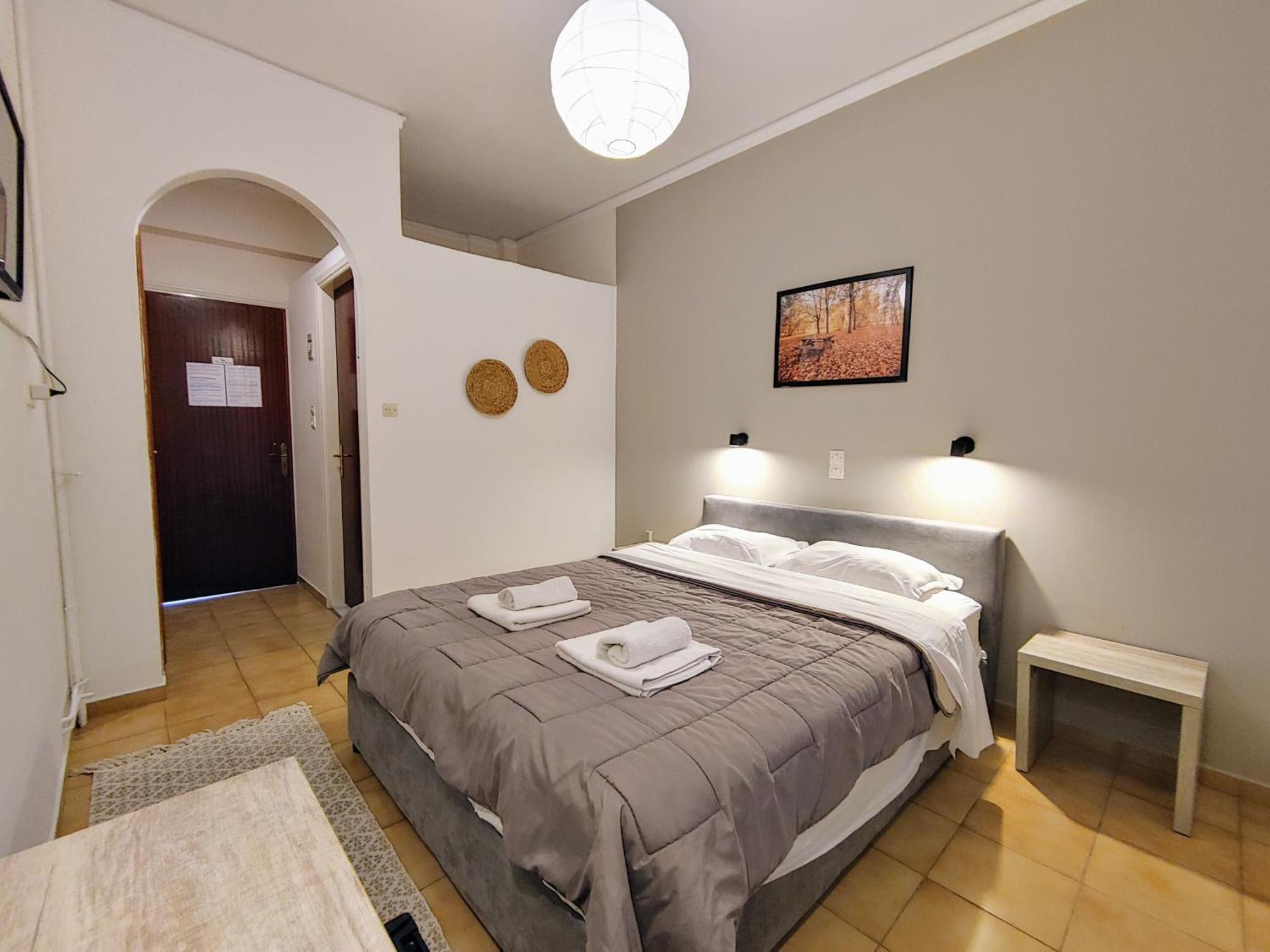 Hotel Aegina Bagian luar foto