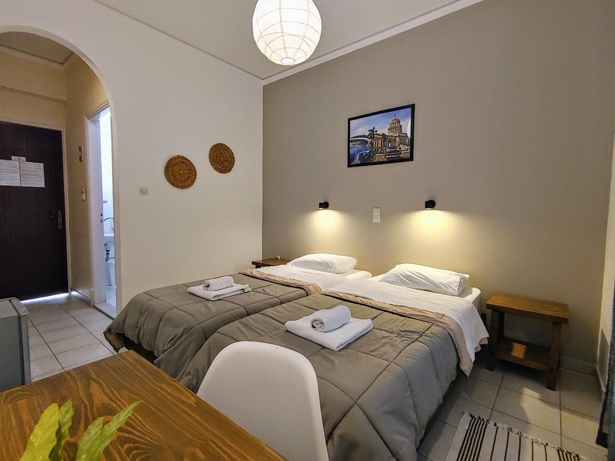 Hotel Aegina Bagian luar foto