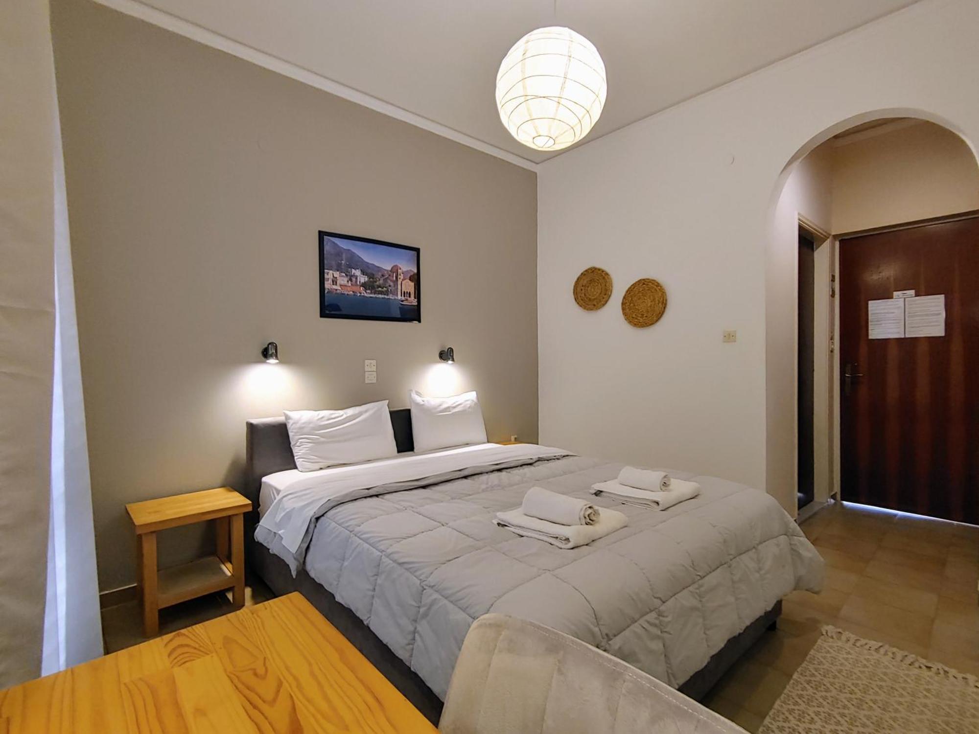 Hotel Aegina Bagian luar foto