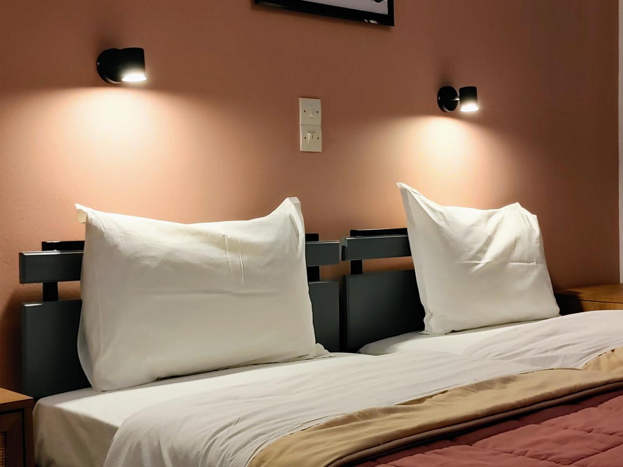 Hotel Aegina Bagian luar foto